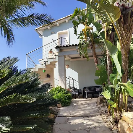 Сasa de vacaciones Brezza Di Levante Calabernardo