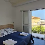 Brezza Di Levante Nyaraló